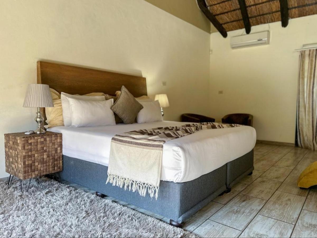 63 On Nyala, Lodge Venue & Conference Pyramid Bagian luar foto